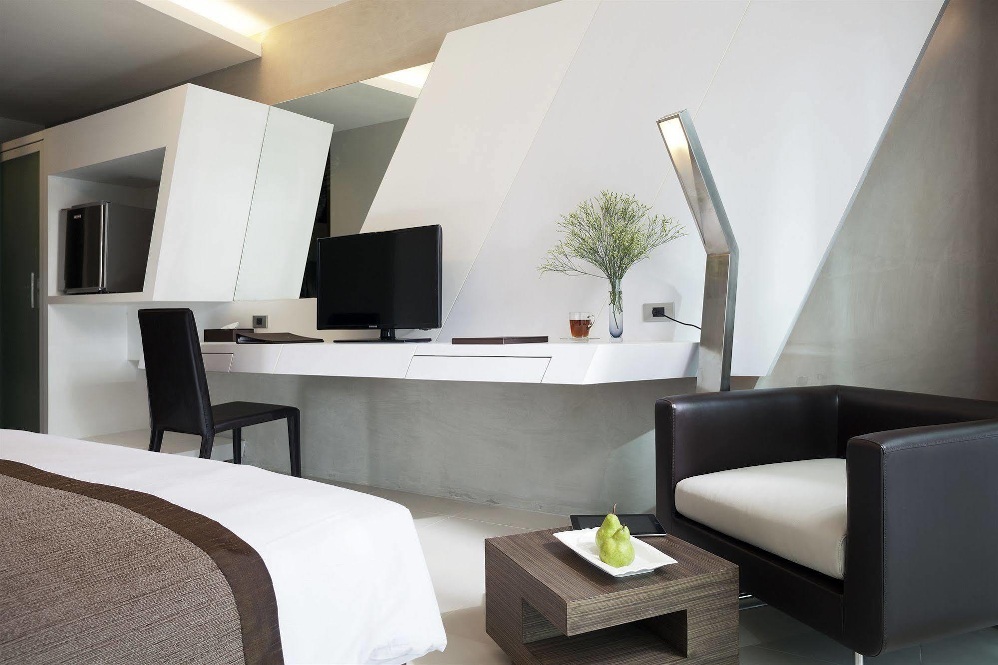 Nine Forty One Hotel Bangkok Ngoại thất bức ảnh